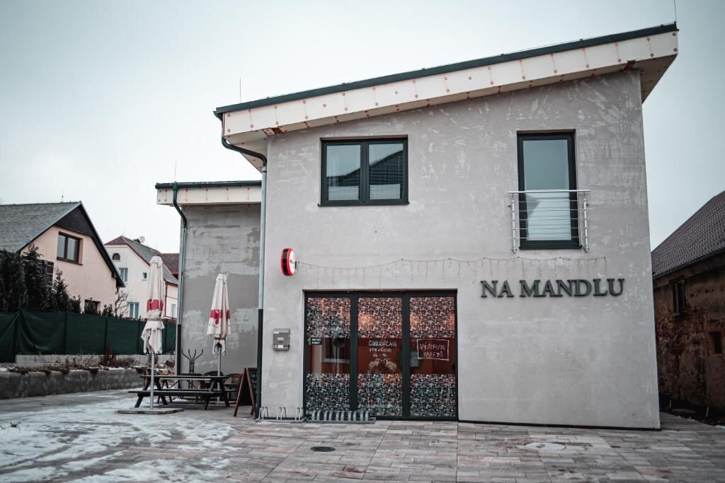 Na Mandlu building in Drmoul